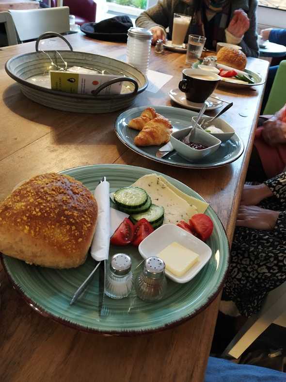 Image of the Table in Café Cultura